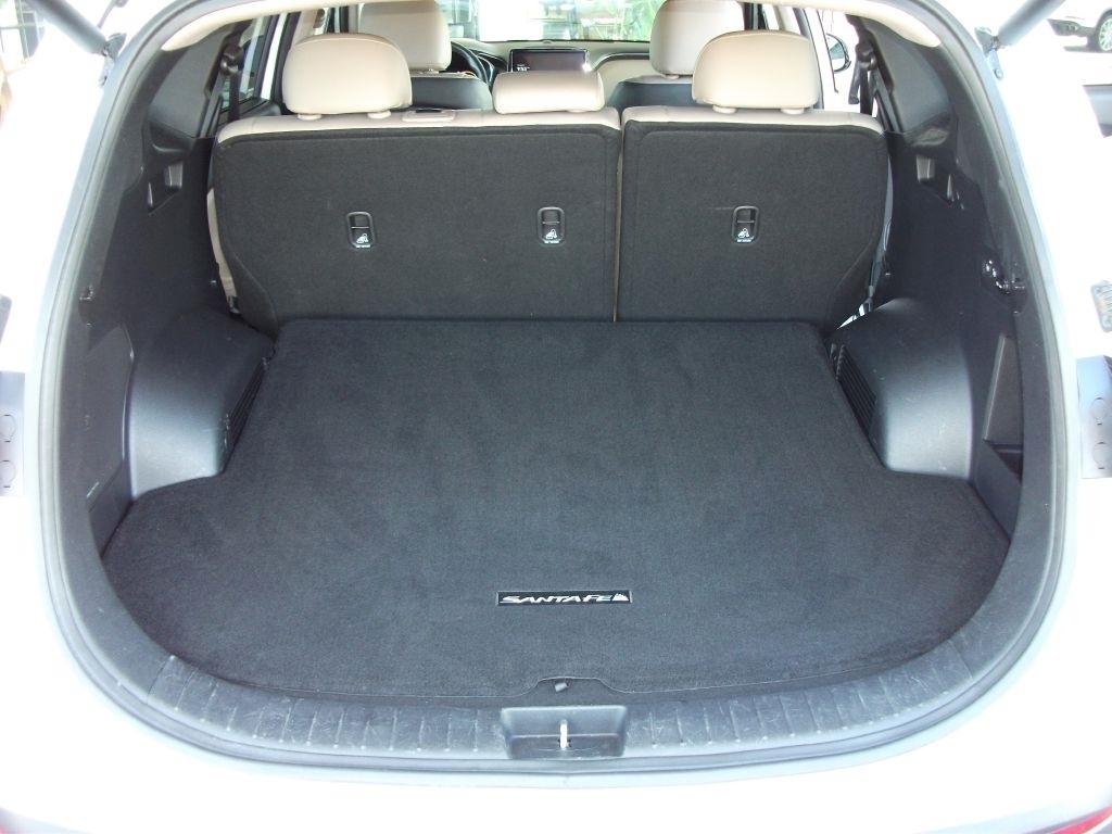 Hyundai Santa Fe Limited 2022