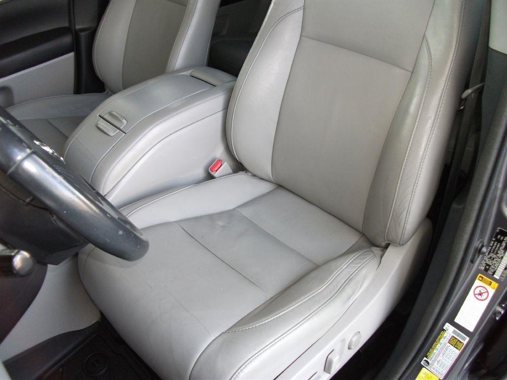 Toyota Highlander XLE FWD V6 2016