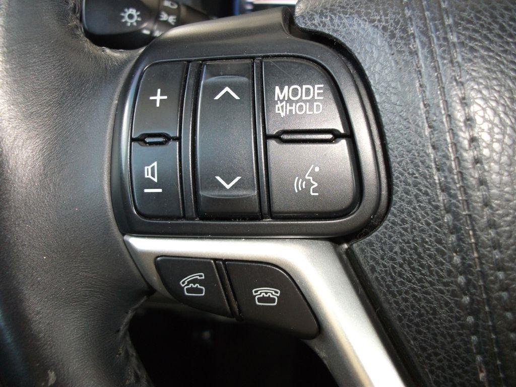 Toyota Highlander XLE FWD V6 2016