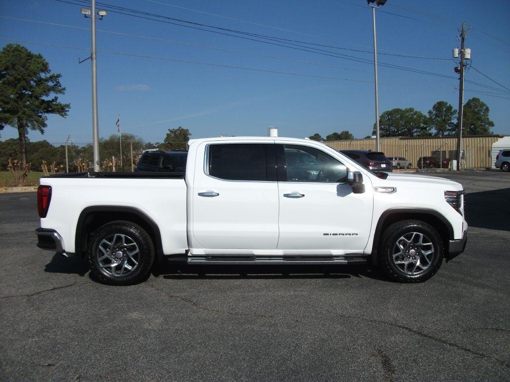 GMC Sierra 1500 SLT Crew Cab 2WD 2023