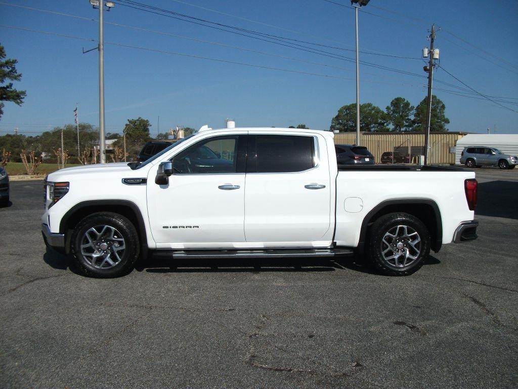 GMC Sierra 1500 SLT Crew Cab 2WD 2023