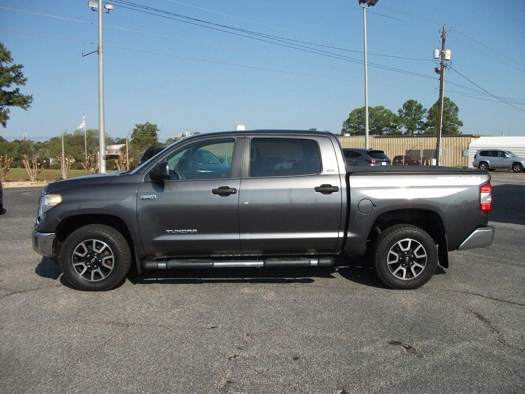 Toyota Tundra SR5 5.7L V8 CrewMax 4WD 2014