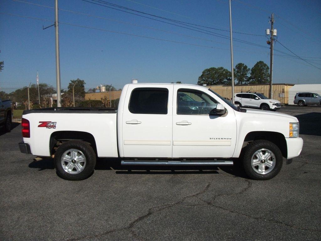 Chevrolet Silverado 1500 LTZ Crew Cab 4WD 2012