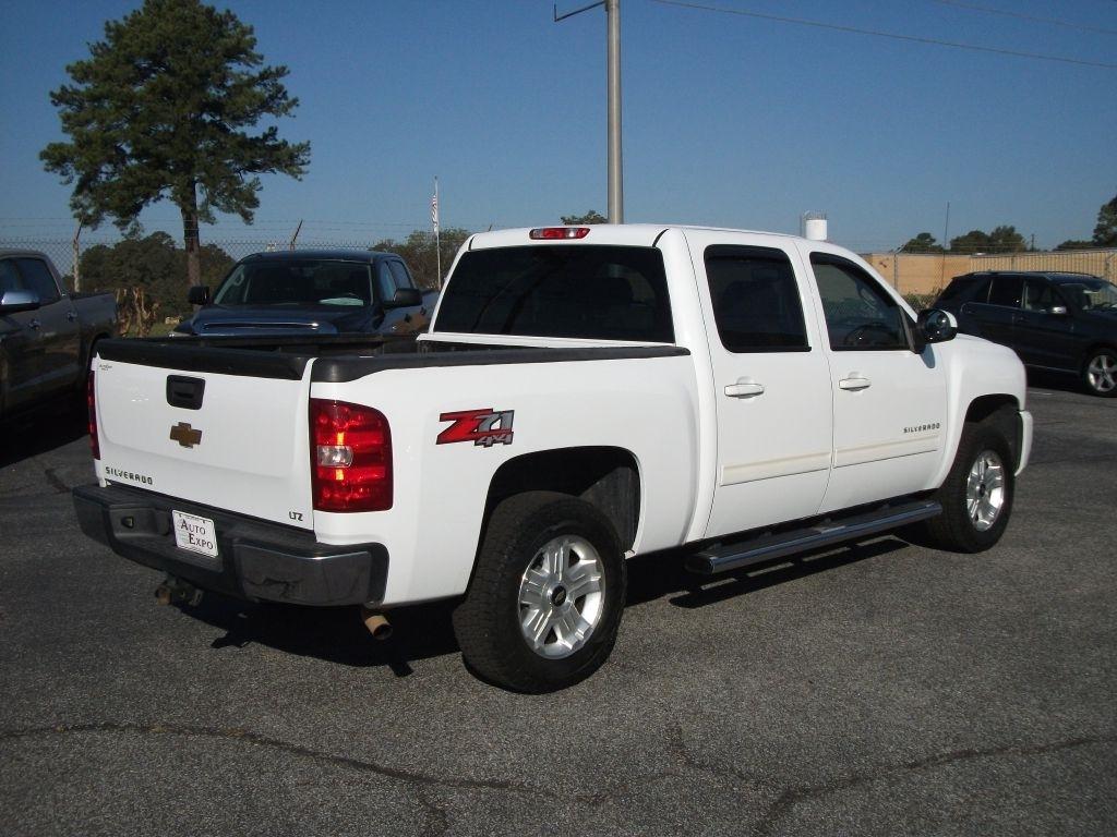 Chevrolet Silverado 1500 LTZ Crew Cab 4WD 2012