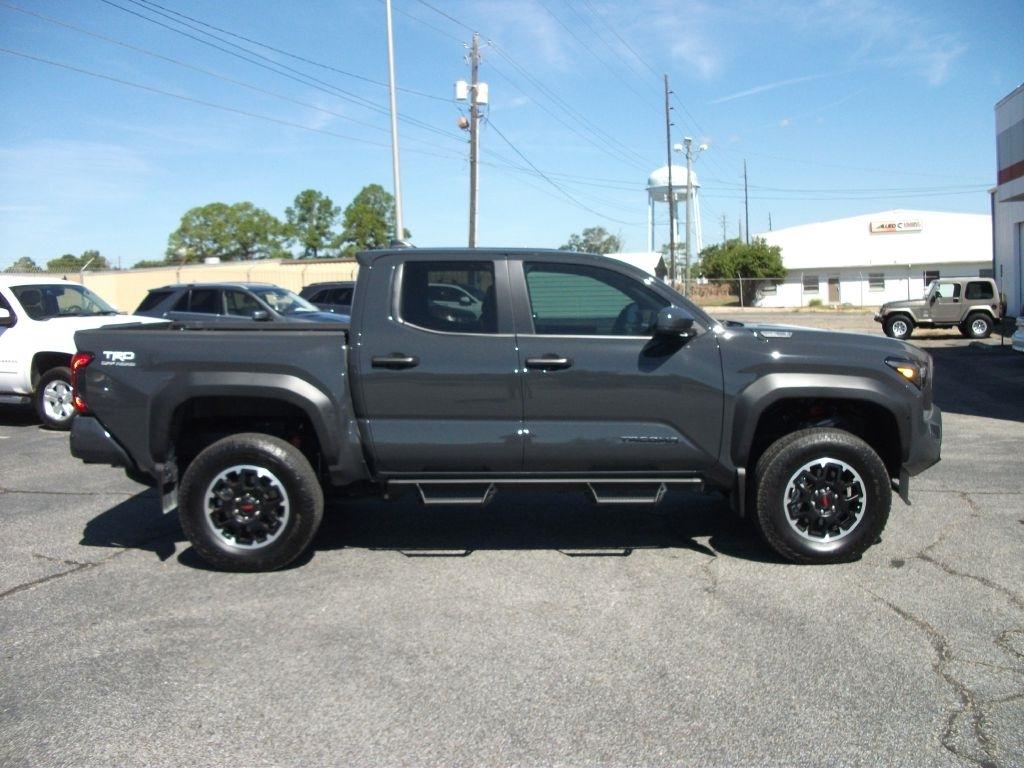 Toyota Tacoma TRD Offroad Dbl Cab 4WD at 2025