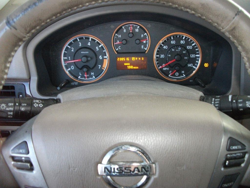 Nissan Armada 2WD 4dr SL 2013