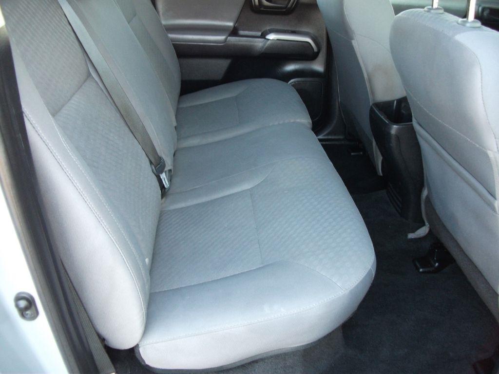 Toyota Tacoma SR5 Double Cab V6 2021