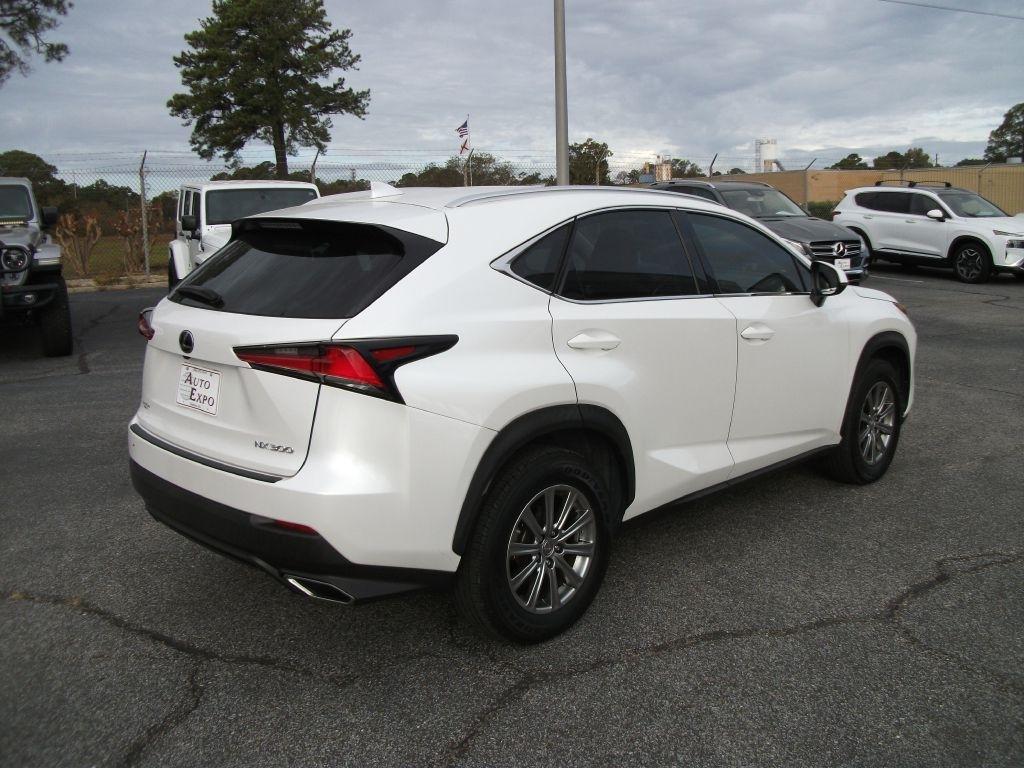Lexus NX 300  2018