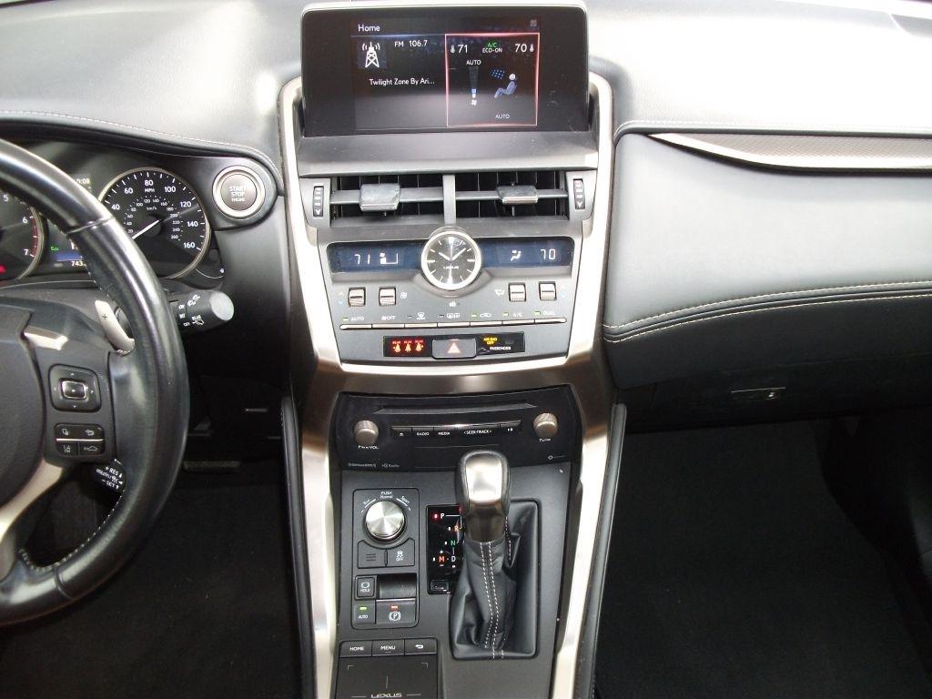 Lexus NX 300  2018