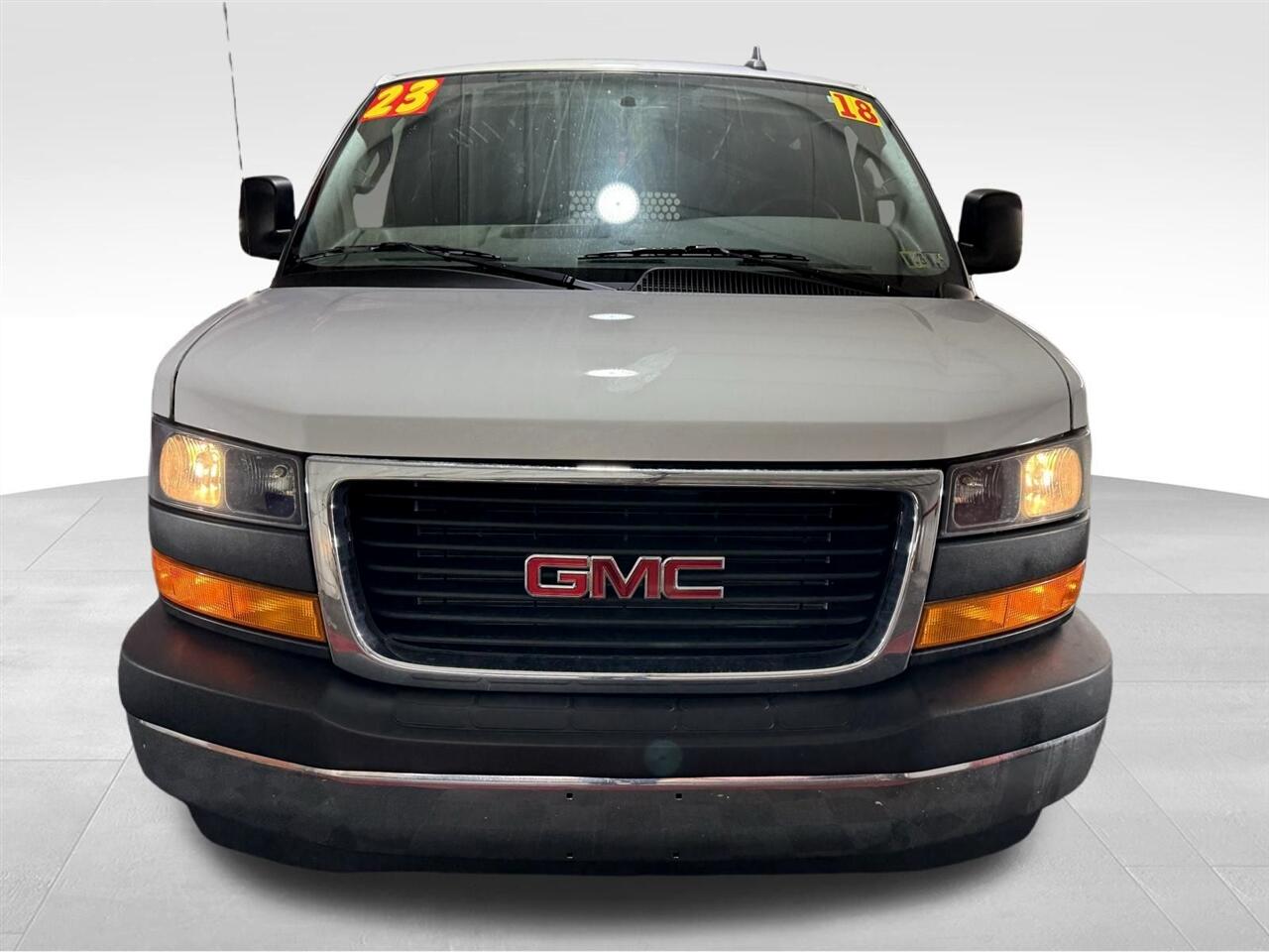 2023 Gmc Savana Cargo 2500 photo 2