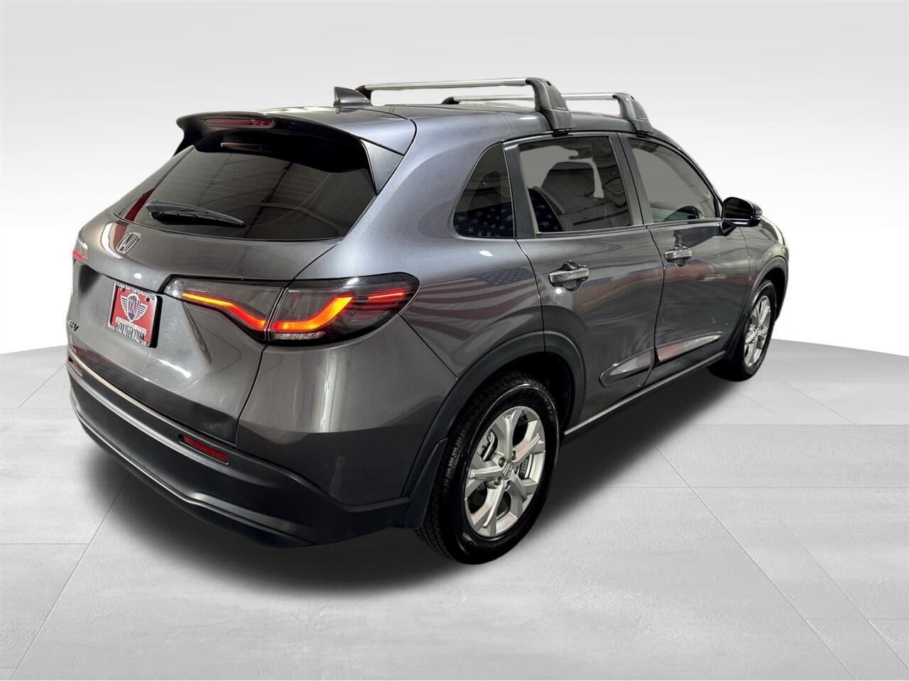 2023 Honda HR-V LX photo 4