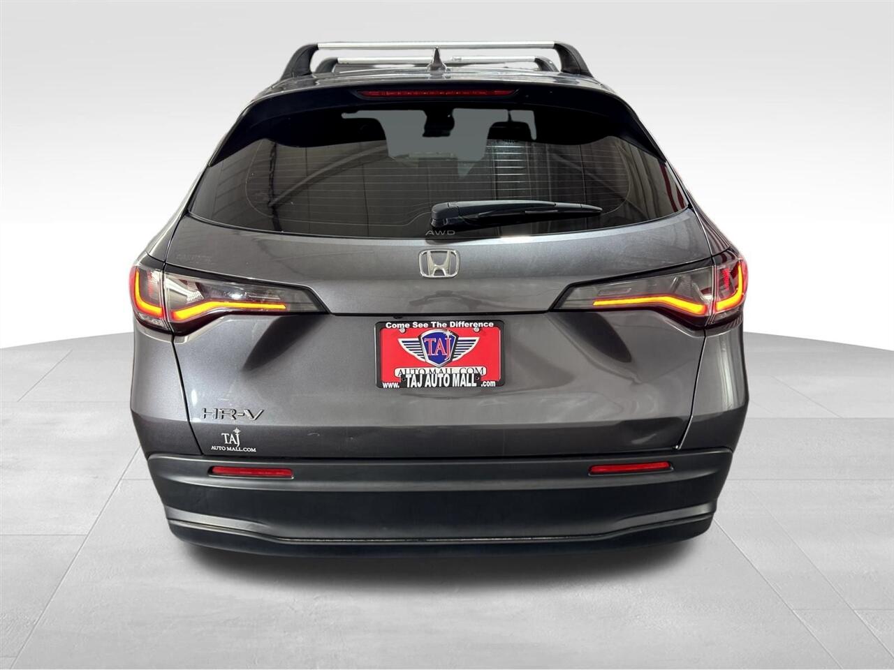 2023 Honda HR-V LX photo 5
