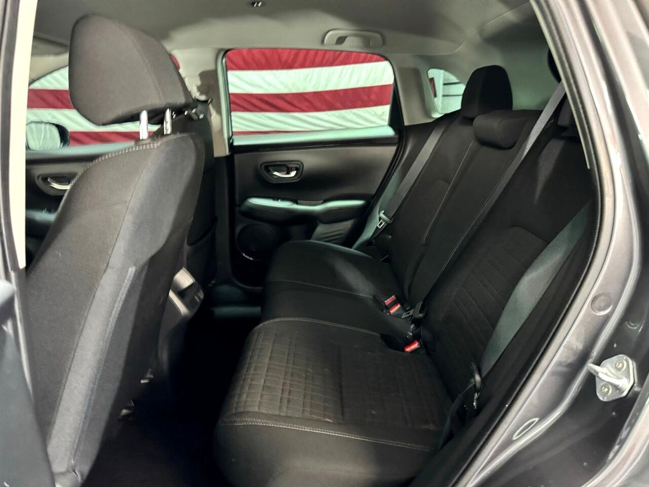 2023 Honda HR-V LX photo 11