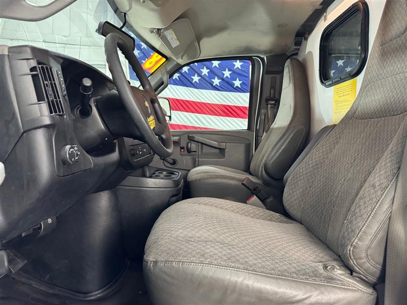 Chevrolet Express Cargo Van RWD 2500 135" 2018 Chevrolet Express Cargo Van RWD 2500 135" 2018