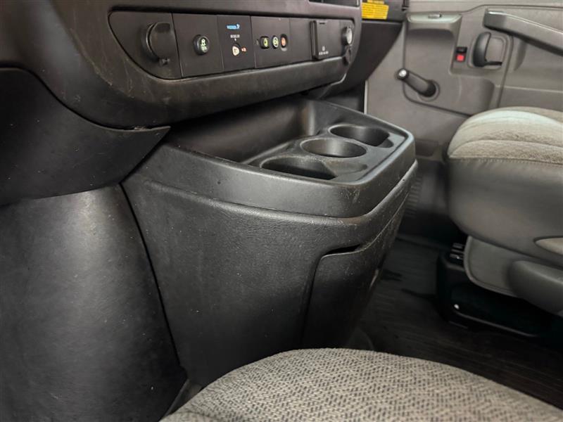 Chevrolet Express Cargo Van RWD 2500 135" 2018 Chevrolet Express Cargo Van RWD 2500 135" 2018