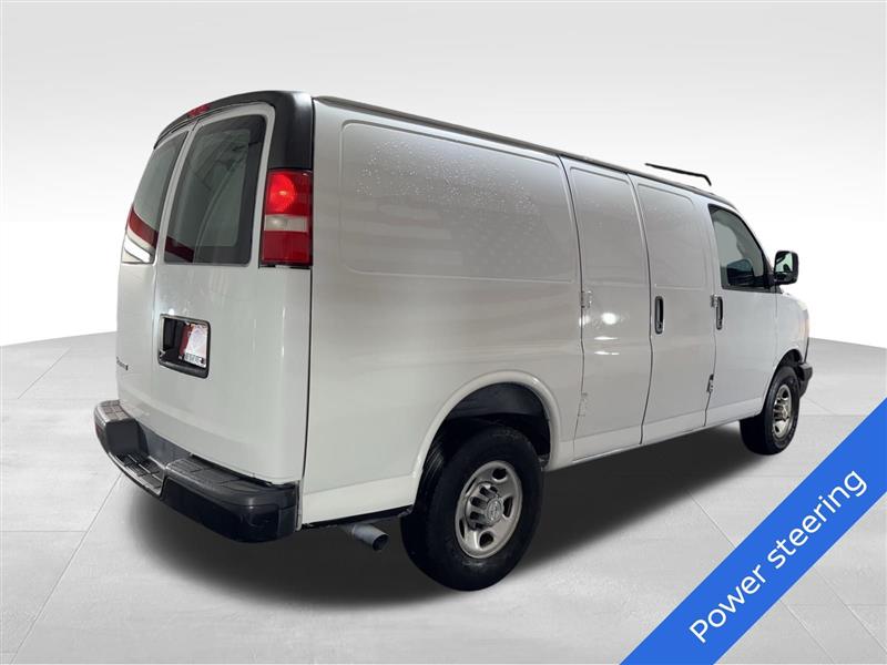 Chevrolet Express Cargo Van RWD 2500 135" 2018