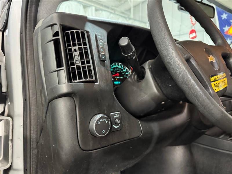 Chevrolet Express Cargo Van RWD 2500 135" 2018