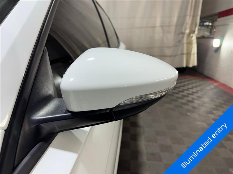 Volkswagen Passat 2.0T S Auto 2021 Volkswagen Passat 2.0T S Auto 2021