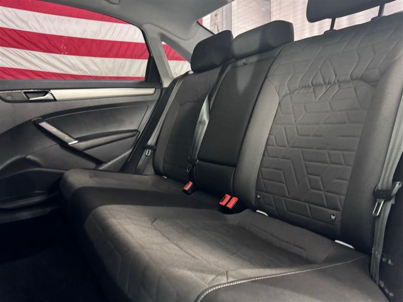 Volkswagen Passat 2.0T S Auto 2021 Volkswagen Passat 2.0T S Auto 2021