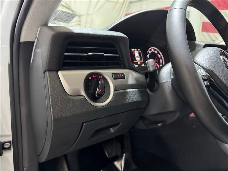 Volkswagen Passat 2.0T S Auto 2021 Volkswagen Passat 2.0T S Auto 2021