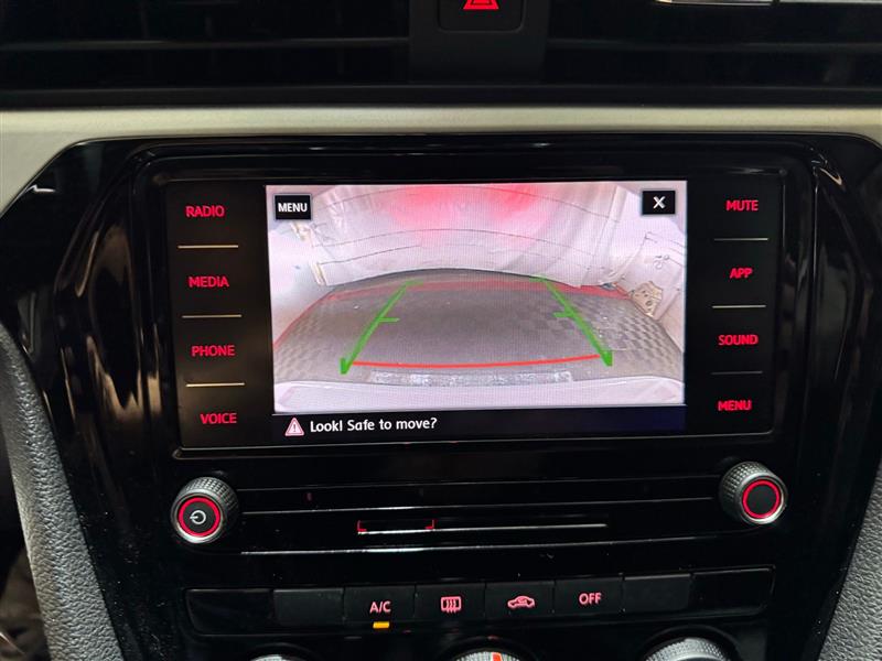 Volkswagen Passat 2.0T S Auto 2021 Volkswagen Passat 2.0T S Auto 2021