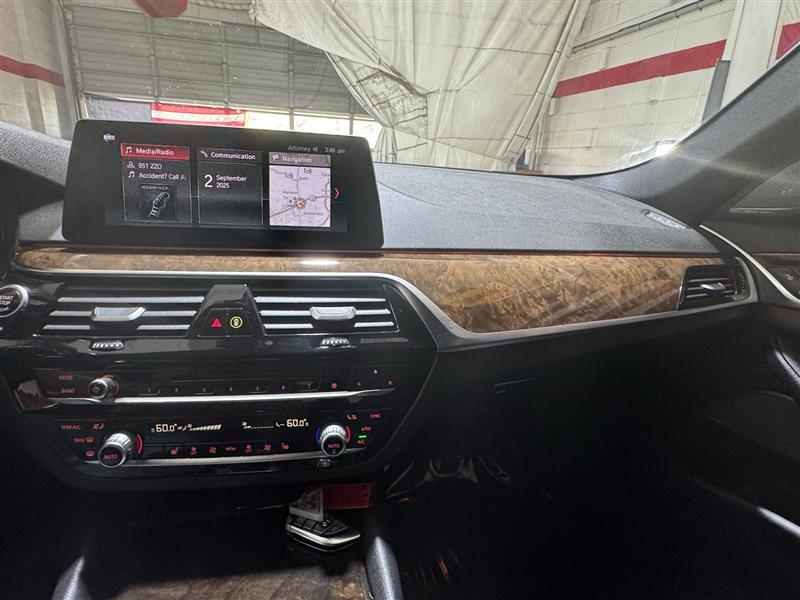 BMW 5 Series 530i xDrive Sedan 2017 BMW 5 Series 530i xDrive Sedan 2017