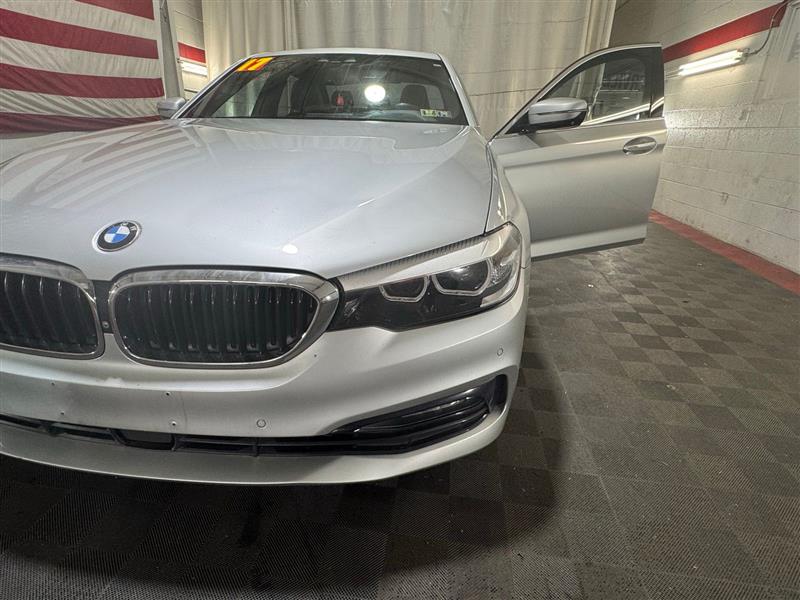 BMW 5 Series 530i xDrive Sedan 2017 BMW 5 Series 530i xDrive Sedan 2017