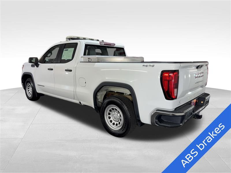 GMC Sierra 1500 Base Double Cab 4WD 2021
