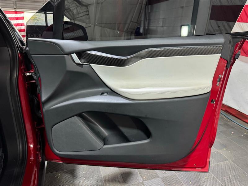 2018 Tesla Model X P100D photo 20
