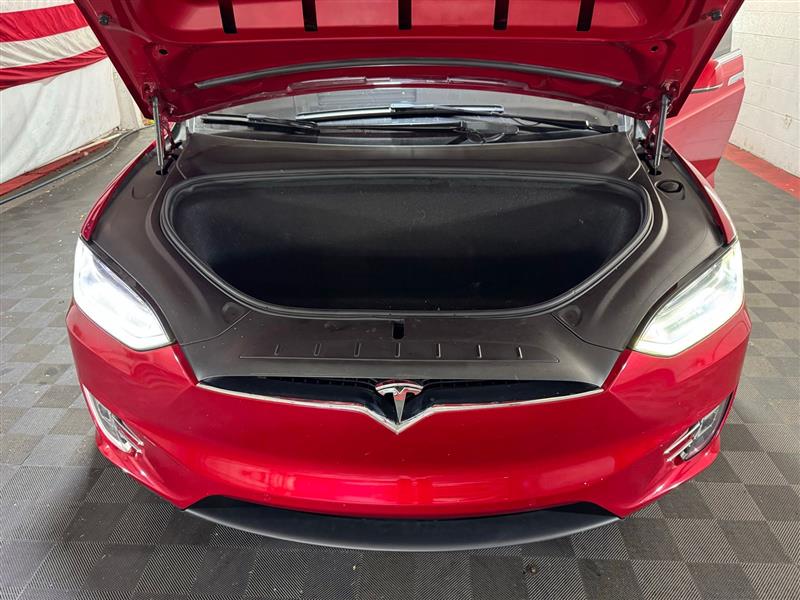 2018 Tesla Model X P100D photo 28