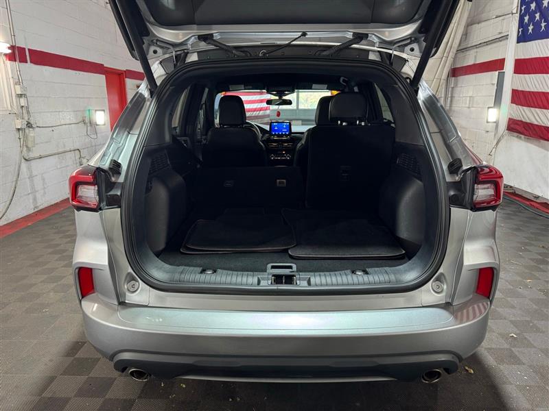 Ford Escape ST-Line AWD 2023 Ford Escape ST-Line AWD 2023