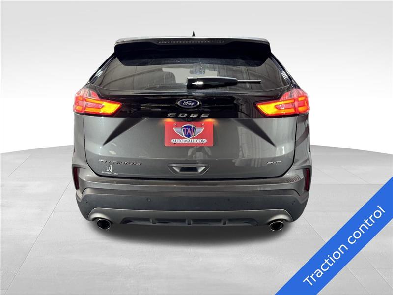 2024 Ford Edge Titanium photo 3
