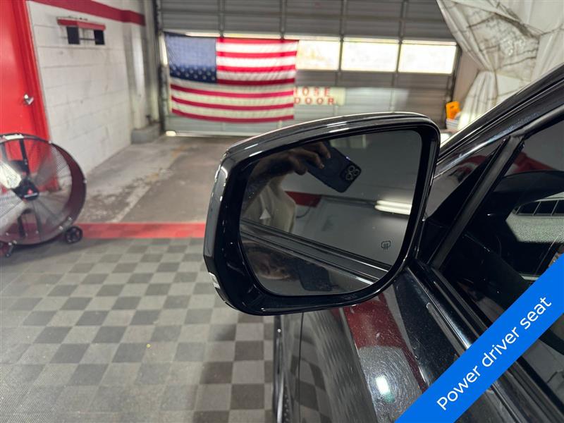 Jeep Grand Cherokee L Laredo 4WD 2024 Jeep Grand Cherokee L Laredo 4WD 2024