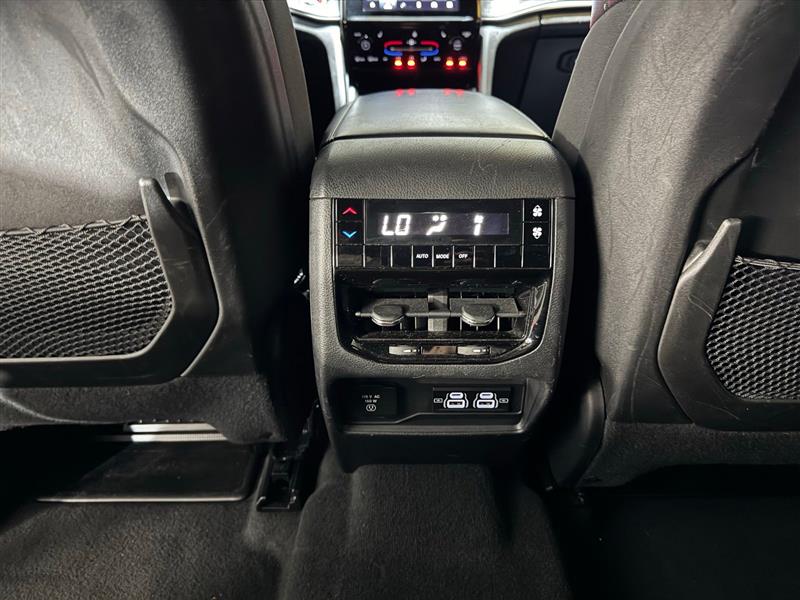 Jeep Grand Cherokee L Laredo 4WD 2024 Jeep Grand Cherokee L Laredo 4WD 2024