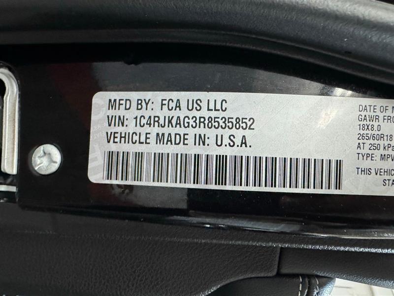 Jeep Grand Cherokee L Laredo 4WD 2024 Jeep Grand Cherokee L Laredo 4WD 2024