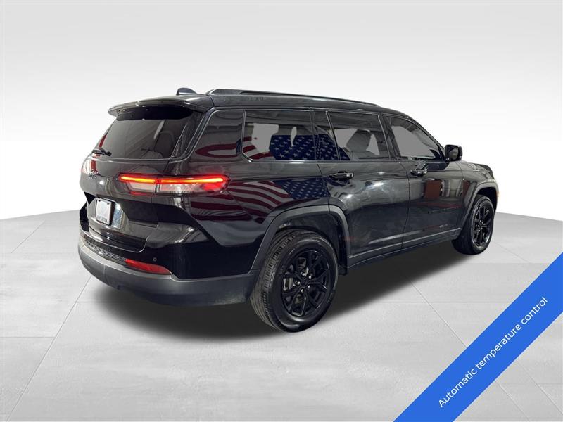 Jeep Grand Cherokee L Laredo 4WD 2024