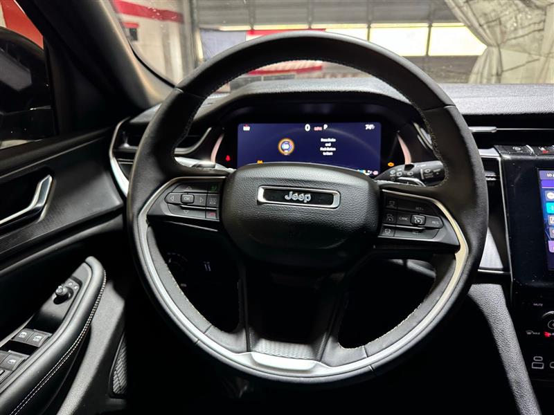 Jeep Grand Cherokee L Laredo 4WD 2024