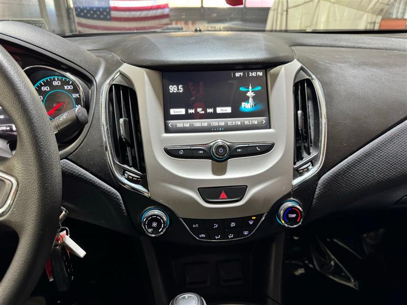 Chevrolet Cruze LS Auto 2017