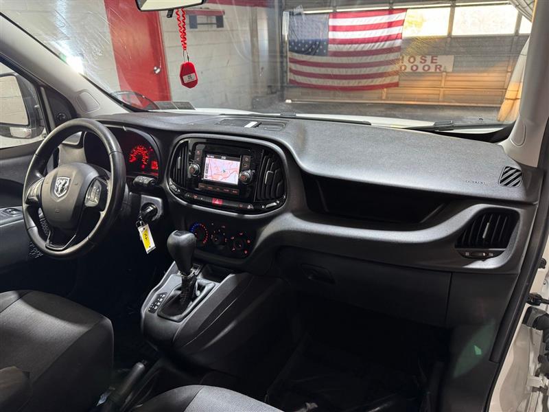 2019 Ram ProMaster City Wagon SLT photo 10