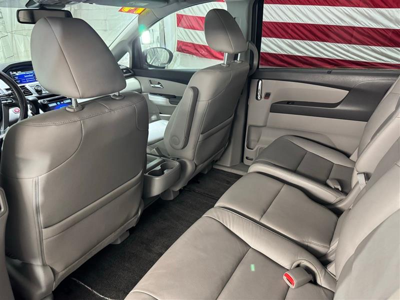 2014 Honda Odyssey EX-L photo 14