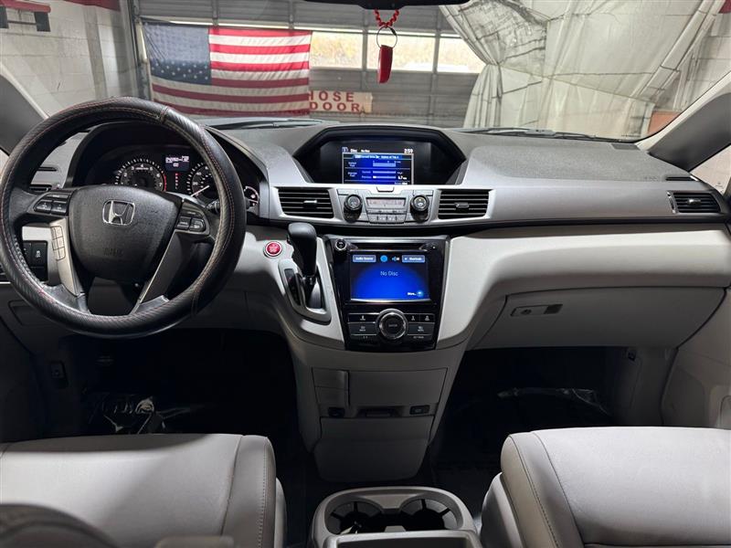 2014 Honda Odyssey EX-L photo 16