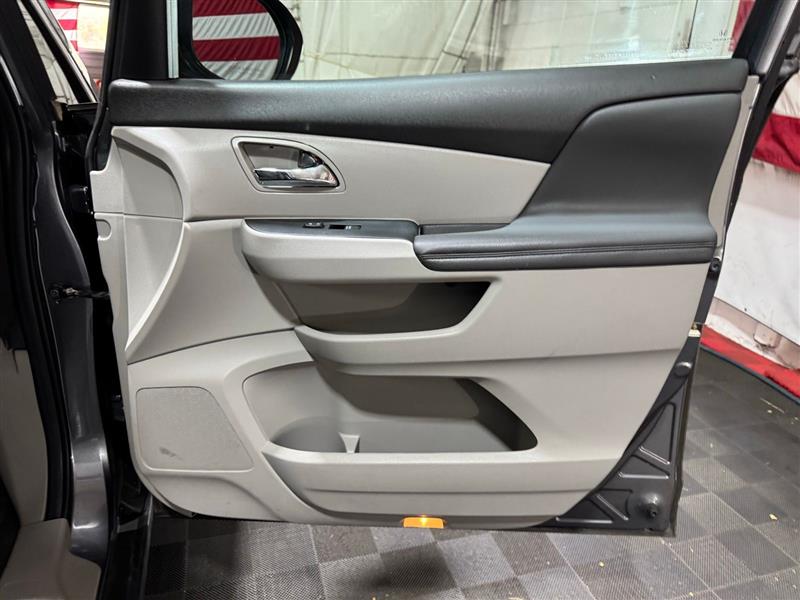 2014 Honda Odyssey EX-L photo 19