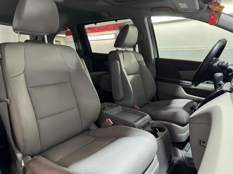2014 Honda Odyssey EX-L photo 20