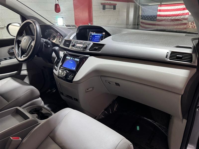 2014 Honda Odyssey EX-L photo 21