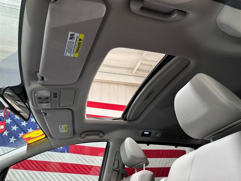 2014 Honda Odyssey EX-L photo 30