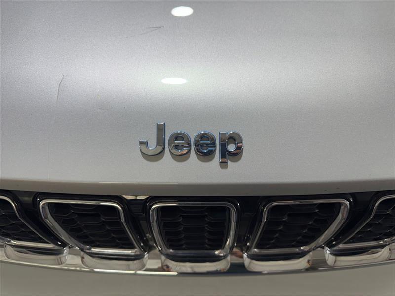 2023 Jeep Cherokee Base photo 22