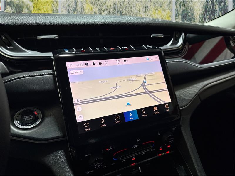 2023 Jeep Cherokee Base photo 24