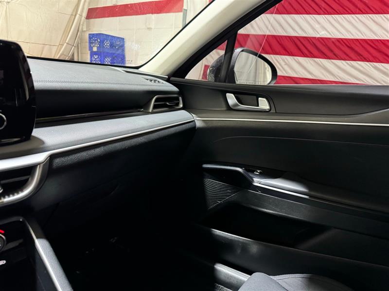 2021 Kia K5 LXS photo 26