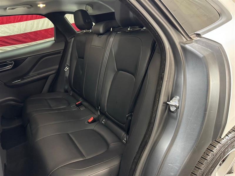 Jaguar F-Pace 25t Premium 2018