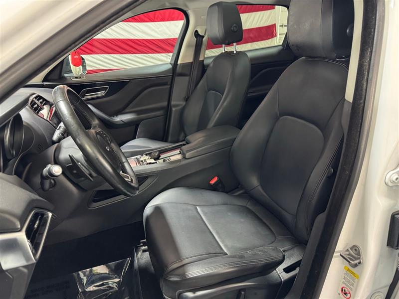 Jaguar F-Pace 25t Premium 2018